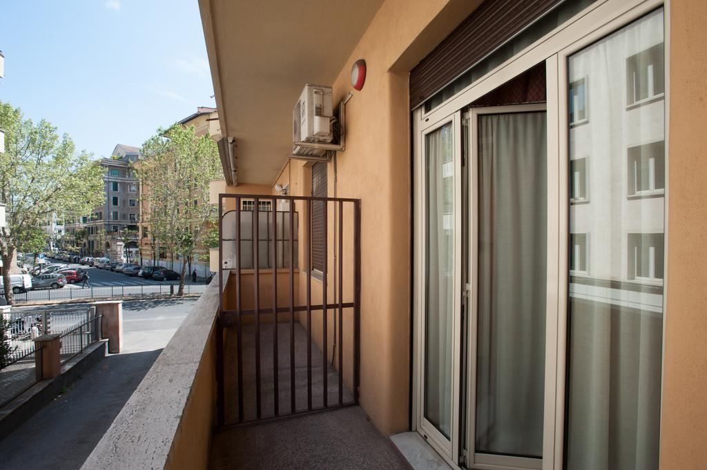 A Casa Di Serena A San Pietro Affittacamere