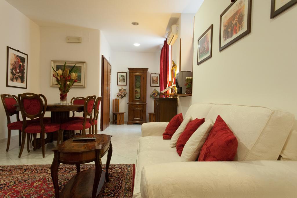 A Casa Di Serena A San Pietro Affittacamere